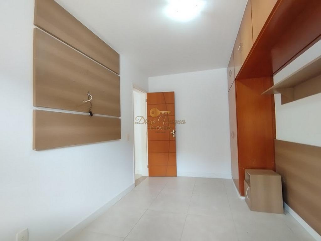 Apartamento à venda com 2 quartos, 67m² - Foto 8