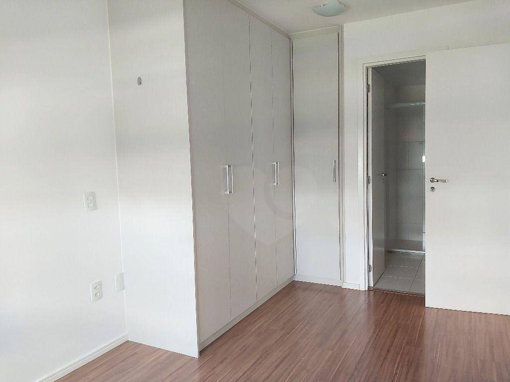 Apartamento para alugar com 2 quartos, 62m² - Foto 18