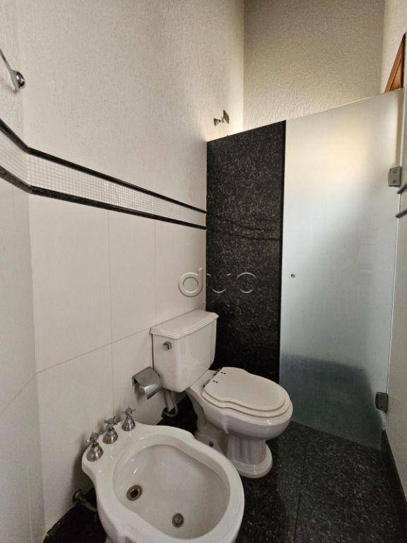 Casa de Condomínio para alugar com 3 quartos, 225m² - Foto 43