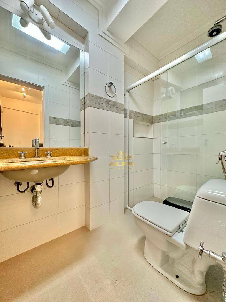 Casa de Condomínio à venda com 3 quartos, 250m² - Foto 26