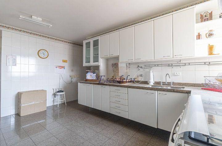 Apartamento à venda com 3 quartos, 178m² - Foto 13