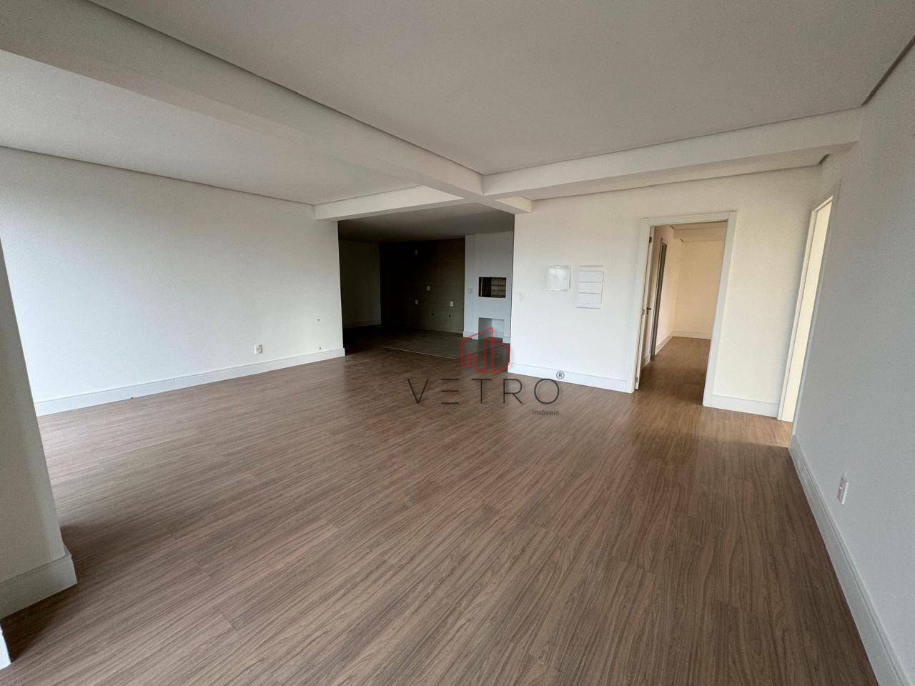 Apartamento à venda com 3 quartos, 174m² - Foto 3