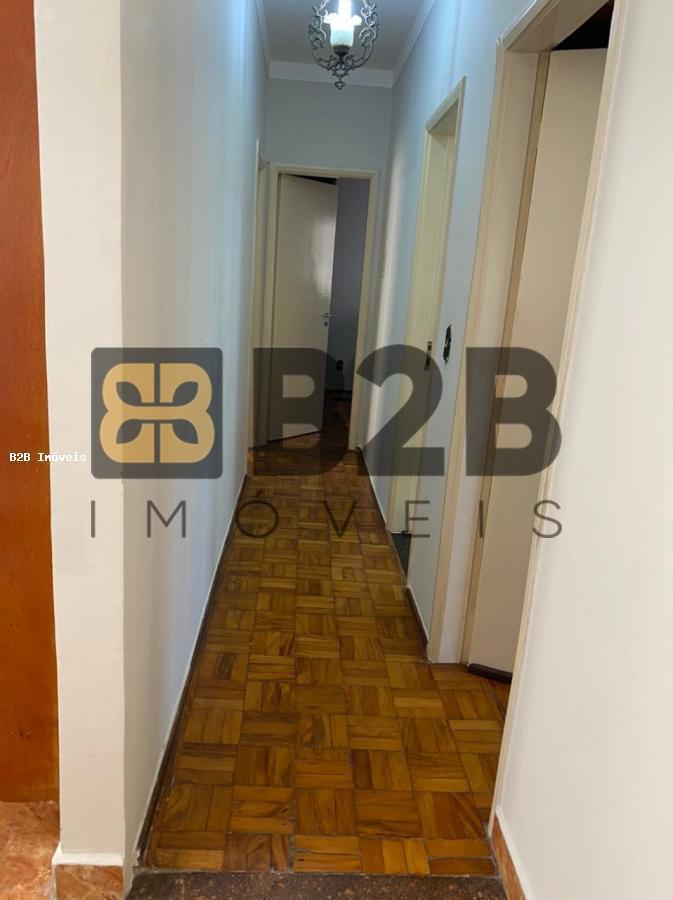 Casa à venda com 3 quartos, 190m² - Foto 9