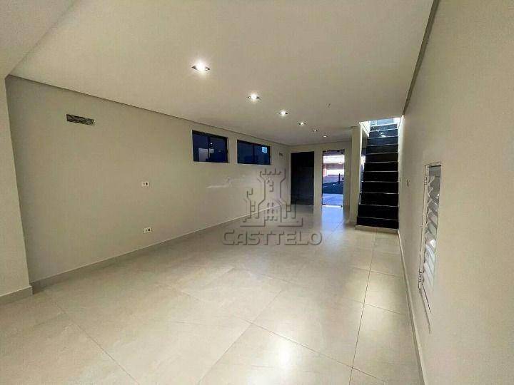 Sobrado à venda com 3 quartos, 232m² - Foto 4