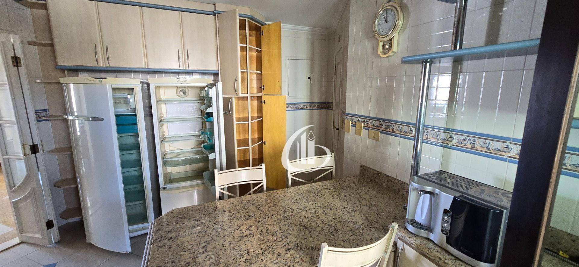 Apartamento à venda com 3 quartos, 129m² - Foto 12