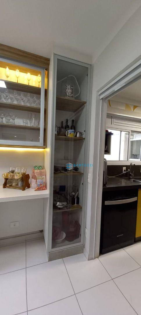 Apartamento à venda com 4 quartos, 179m² - Foto 18