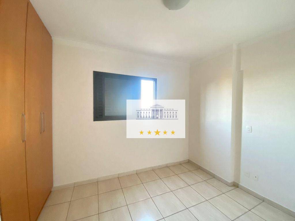 Apartamento à venda com 3 quartos, 97m² - Foto 4