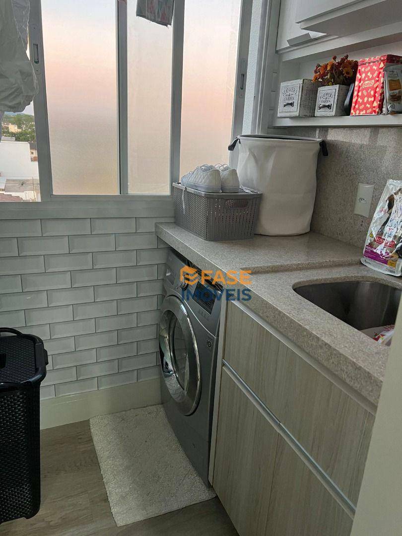 Apartamento à venda com 3 quartos, 80m² - Foto 7