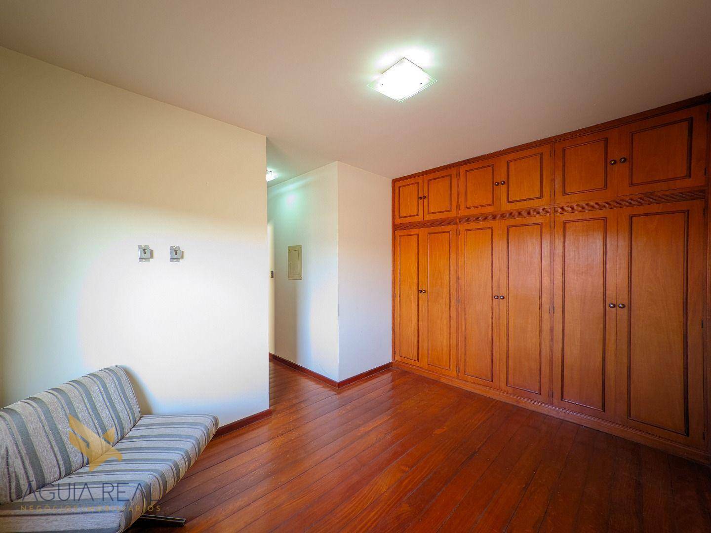 Sobrado à venda com 4 quartos, 257m² - Foto 17