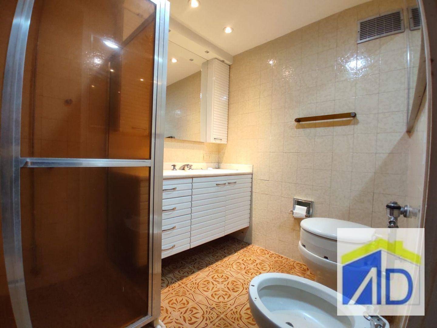 Apartamento à venda com 3 quartos, 135m² - Foto 51