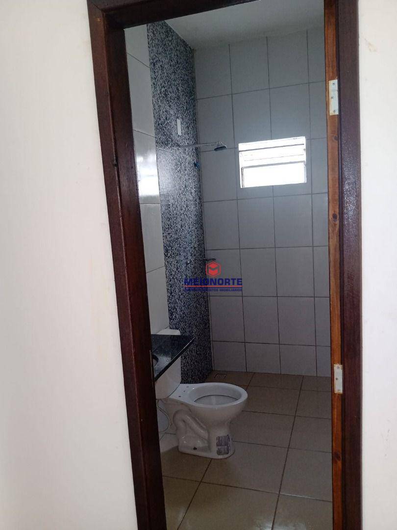 Casa à venda com 2 quartos, 70m² - Foto 13