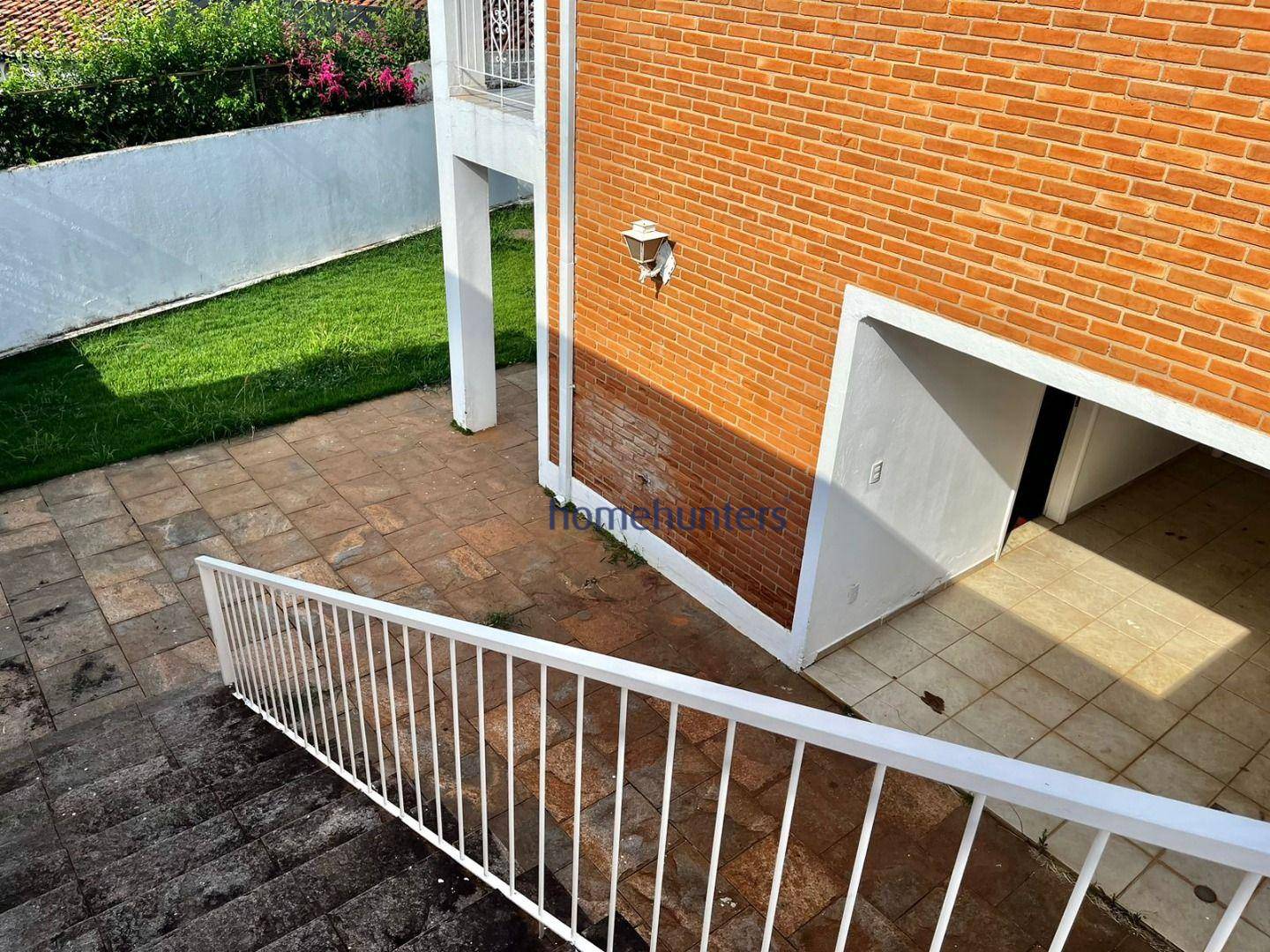 Casa para alugar com 5 quartos, 328m² - Foto 27