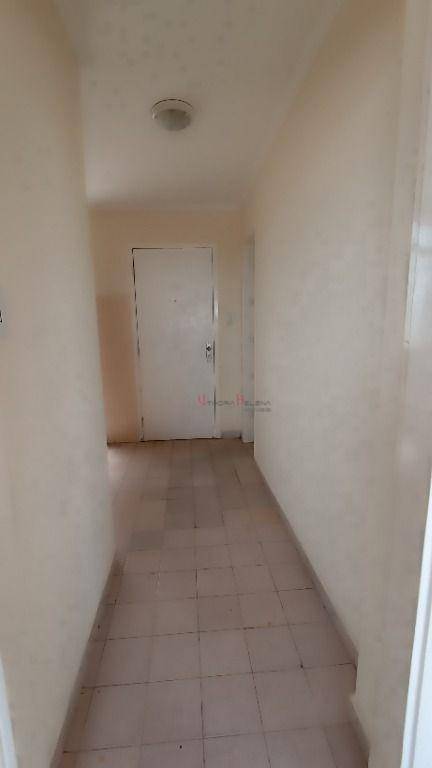 Apartamento à venda com 3 quartos, 117m² - Foto 23