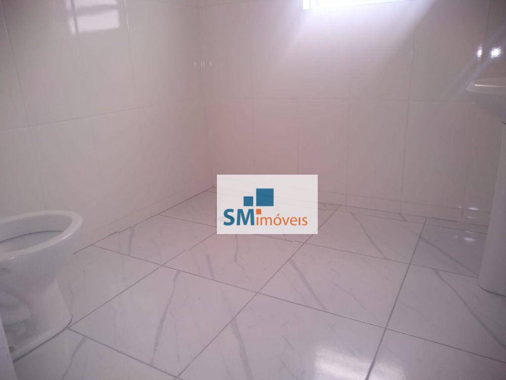 Casa para alugar com 2 quartos, 55m² - Foto 13