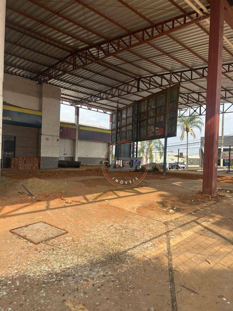 Loja-Salão, 600 m² - Foto 1