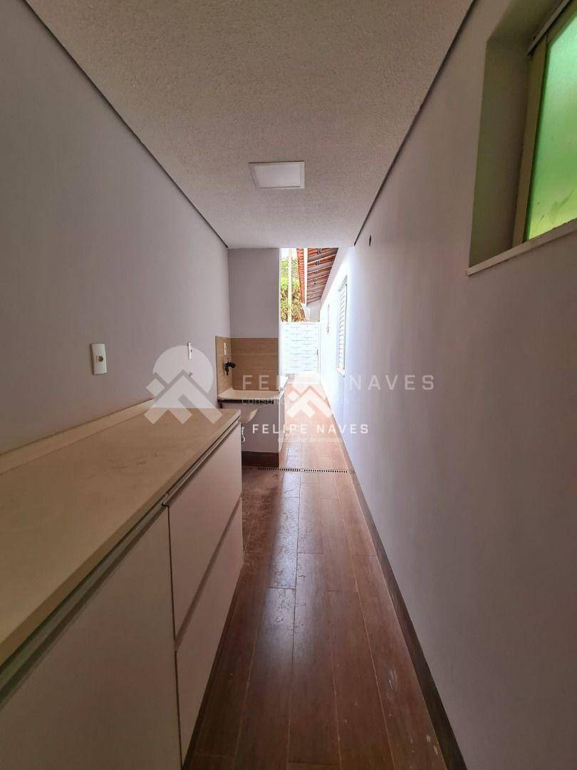 Casa à venda com 3 quartos, 130m² - Foto 14