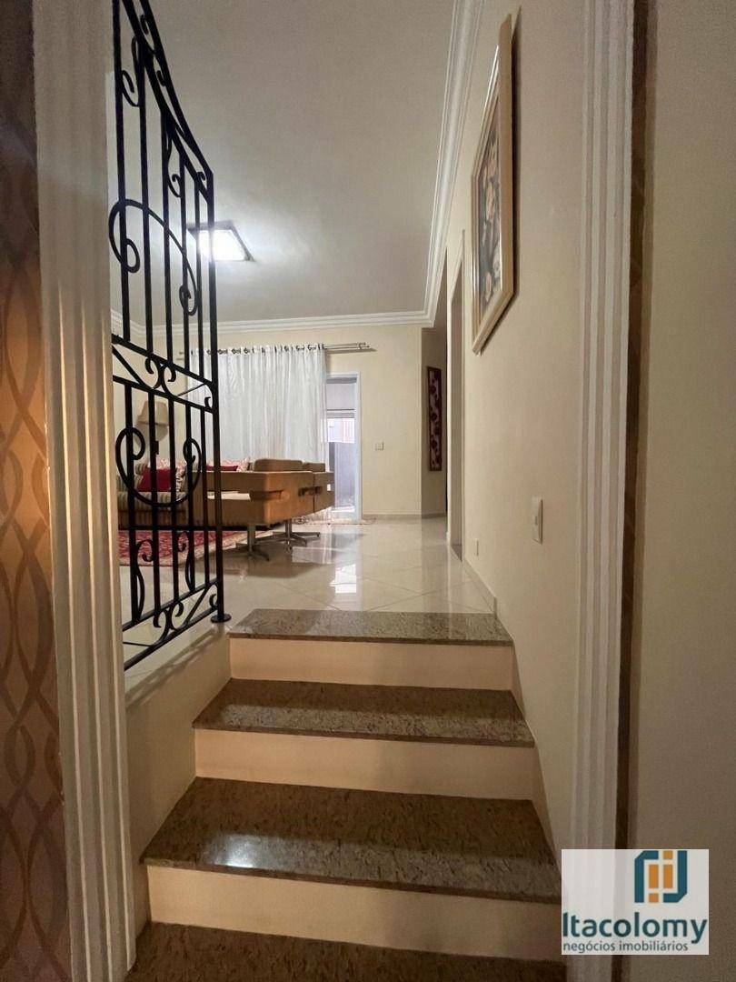 Casa de Condomínio à venda com 3 quartos, 229m² - Foto 7