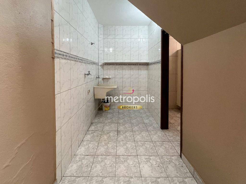 Sobrado à venda com 3 quartos, 200m² - Foto 13