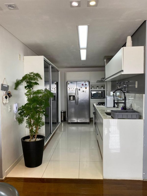 Apartamento à venda com 3 quartos, 115m² - Foto 8