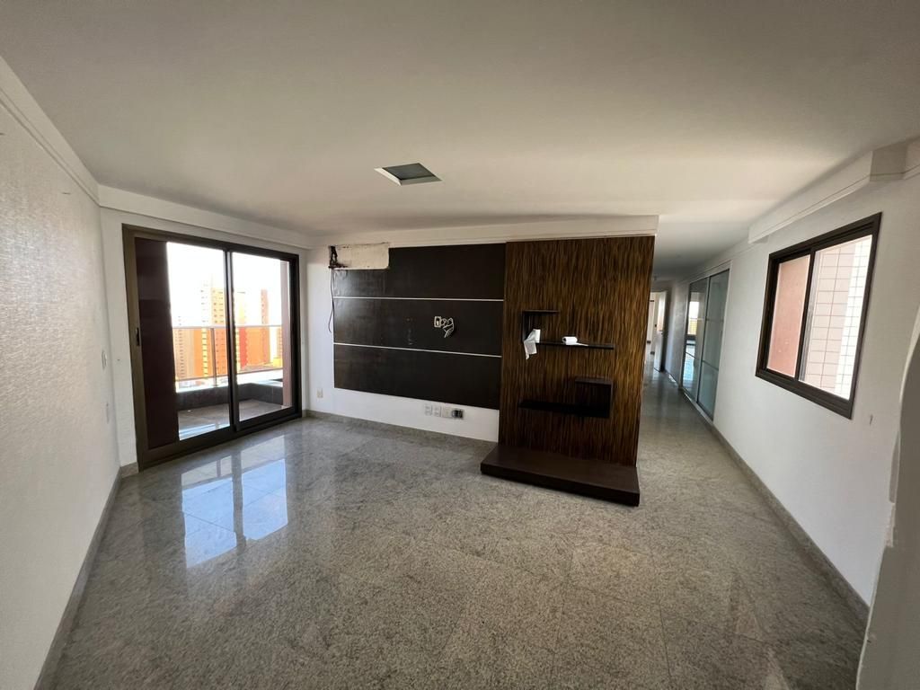 Apartamento à venda com 4 quartos, 300m² - Foto 15