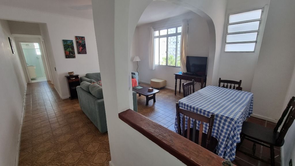 Apartamento à venda com 2 quartos, 70m² - Foto 2