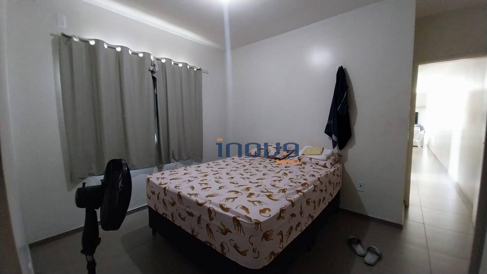 Casa à venda com 2 quartos, 80m² - Foto 7