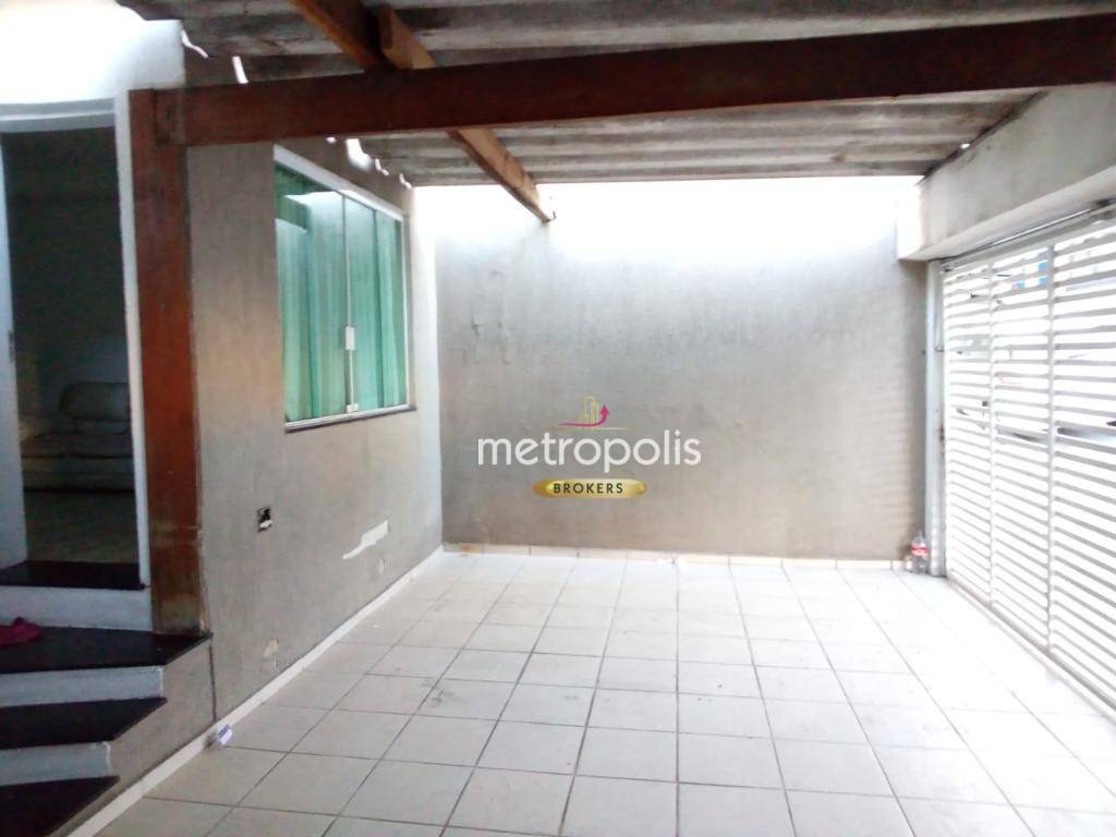 Sobrado à venda com 2 quartos, 200m² - Foto 3