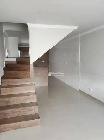 Sobrado à venda com 2 quartos, 120m² - Foto 3