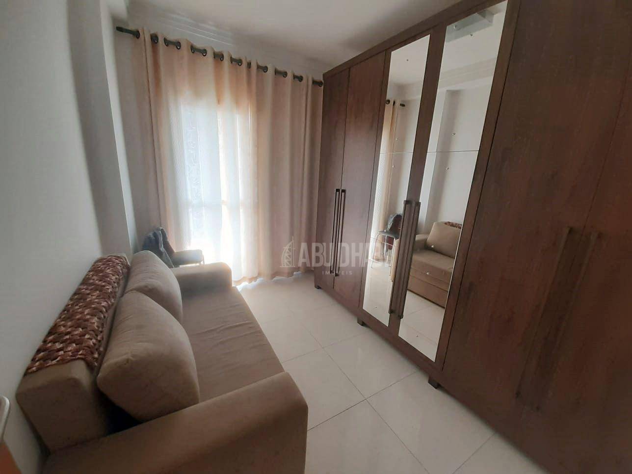 Apartamento à venda com 2 quartos, 64m² - Foto 5