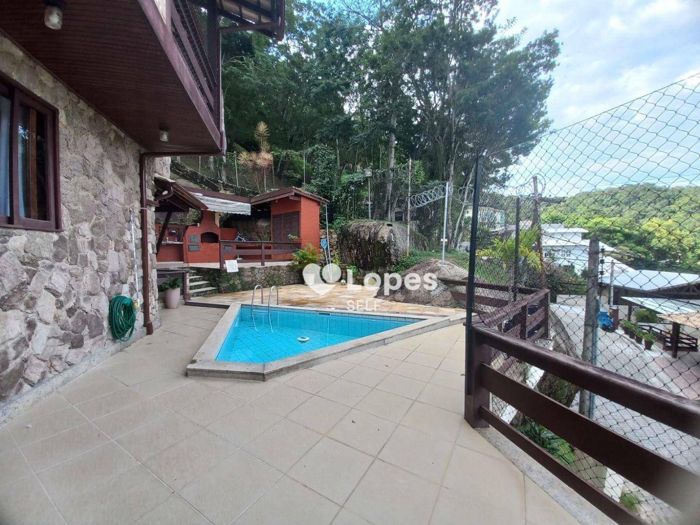 Casa de Condomínio à venda com 4 quartos, 202m² - Foto 5