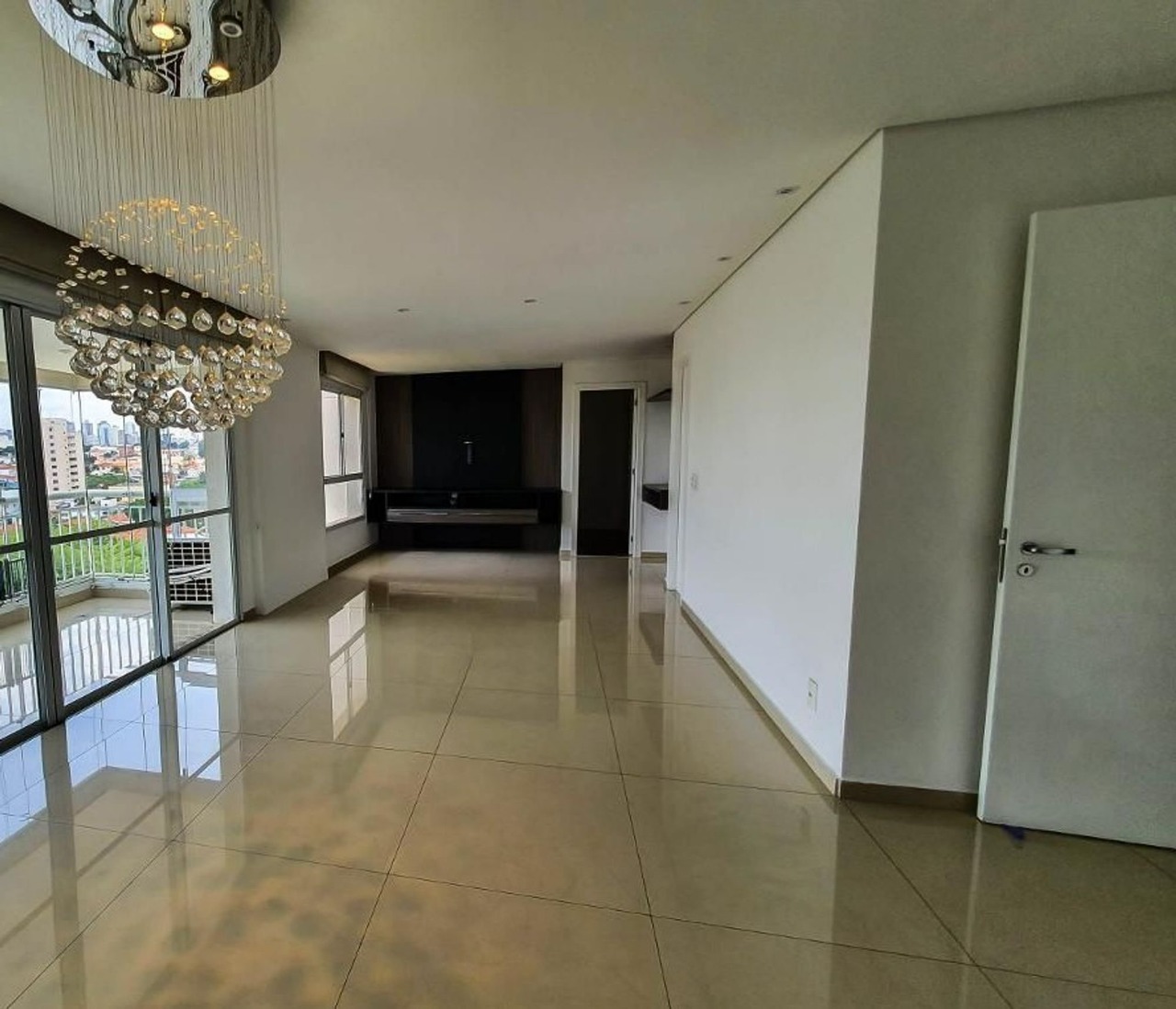 Apartamento à venda com 2 quartos, 129m² - Foto 2