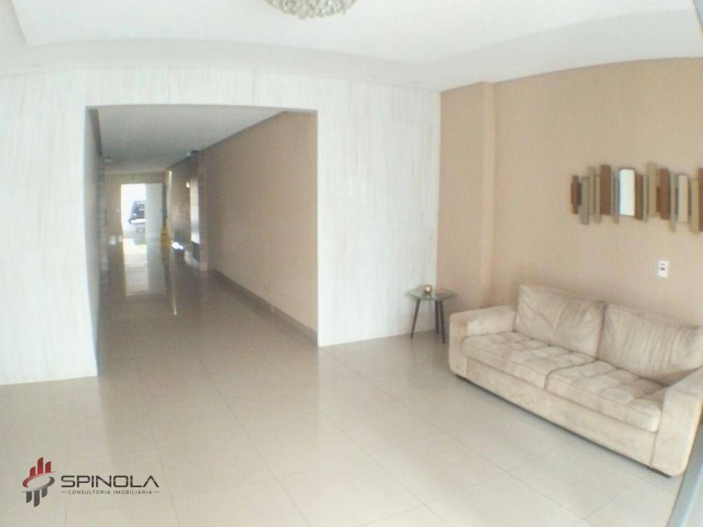 Apartamento à venda com 2 quartos, 75m² - Foto 4