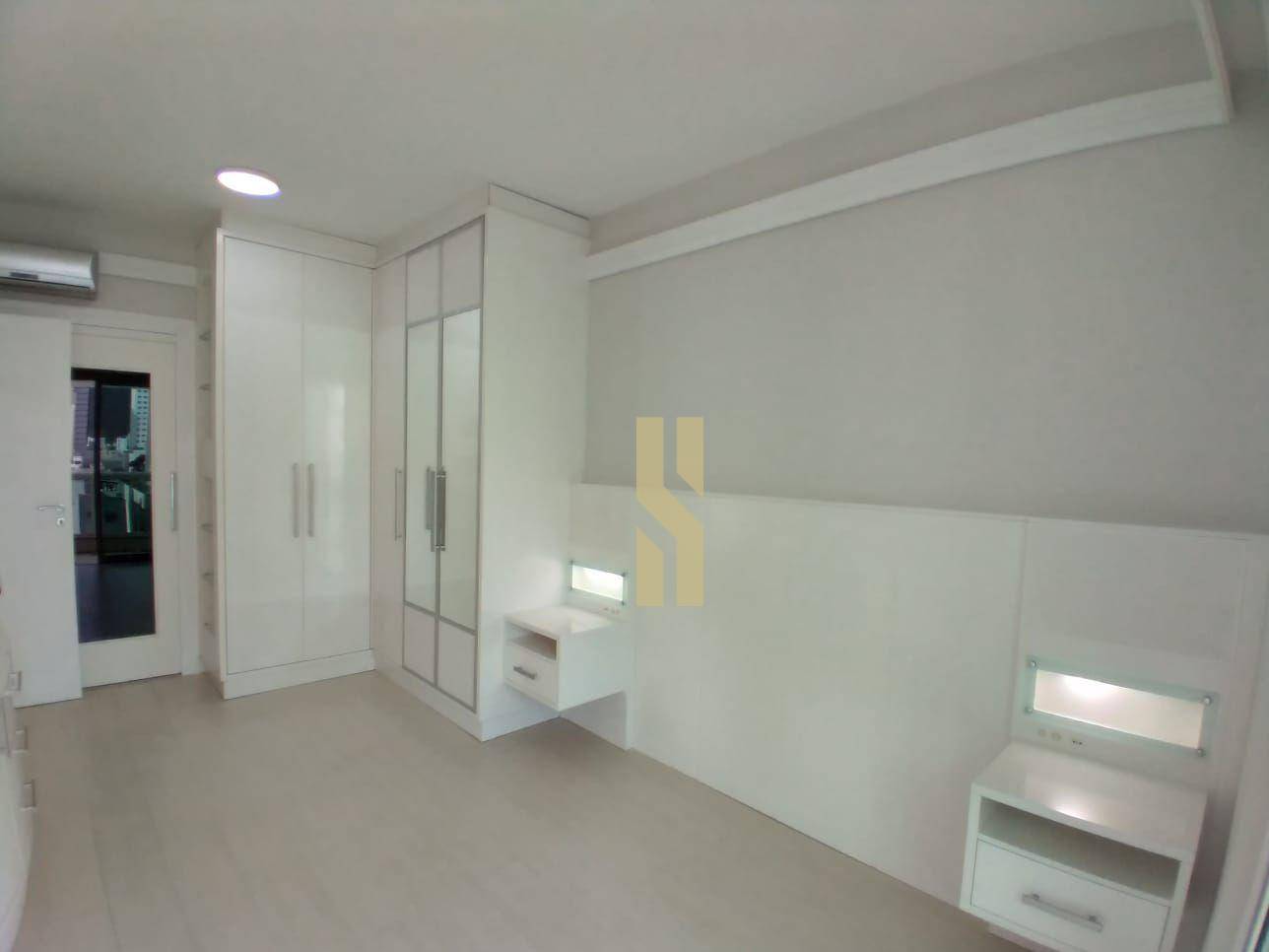 Apartamento à venda com 3 quartos, 138m² - Foto 32