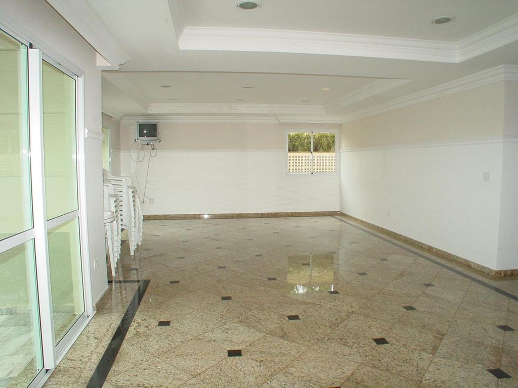 Apartamento à venda com 3 quartos, 216m² - Foto 8