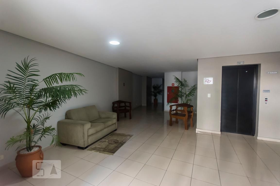 Apartamento à venda com 3 quartos, 78m² - Foto 2