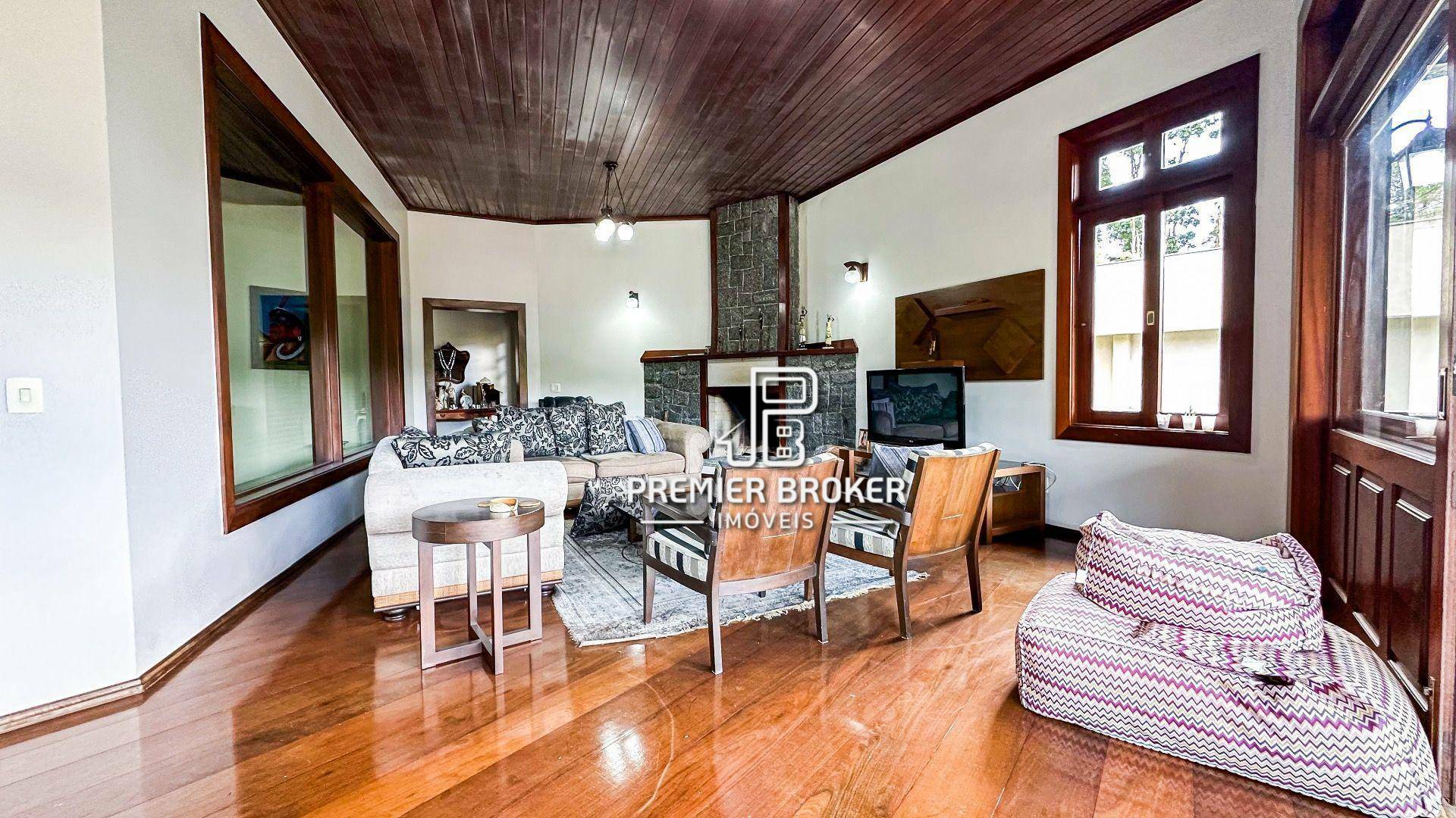 Casa de Condomínio à venda com 6 quartos, 600m² - Foto 11