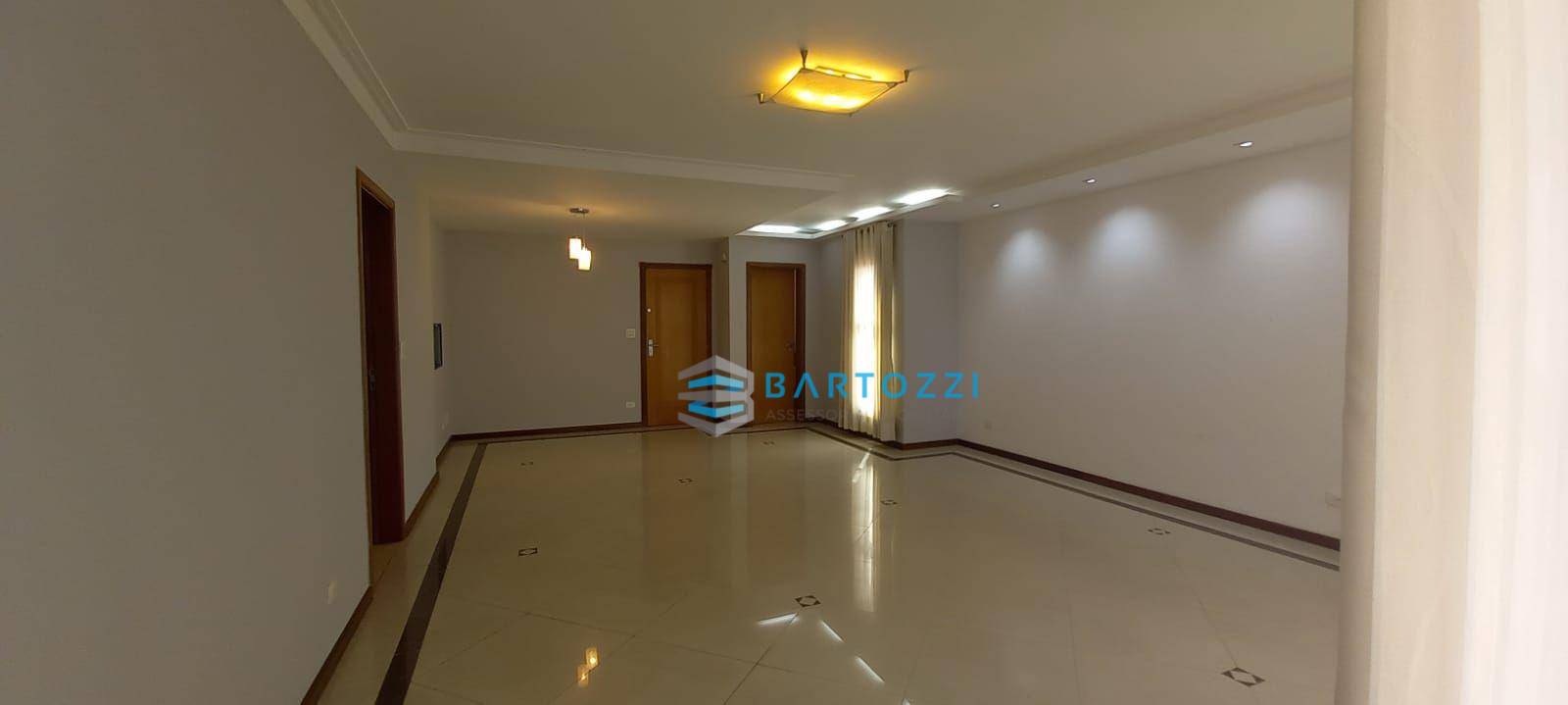 Apartamento à venda com 3 quartos, 164m² - Foto 1