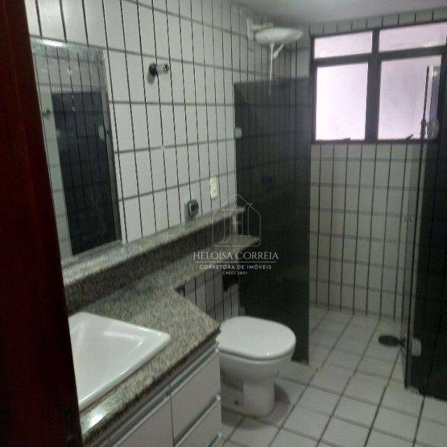 Apartamento para alugar com 3 quartos, 228m² - Foto 13