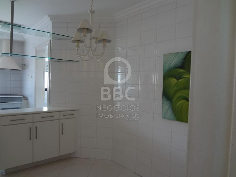 Apartamento à venda com 3 quartos, 125m² - Foto 11