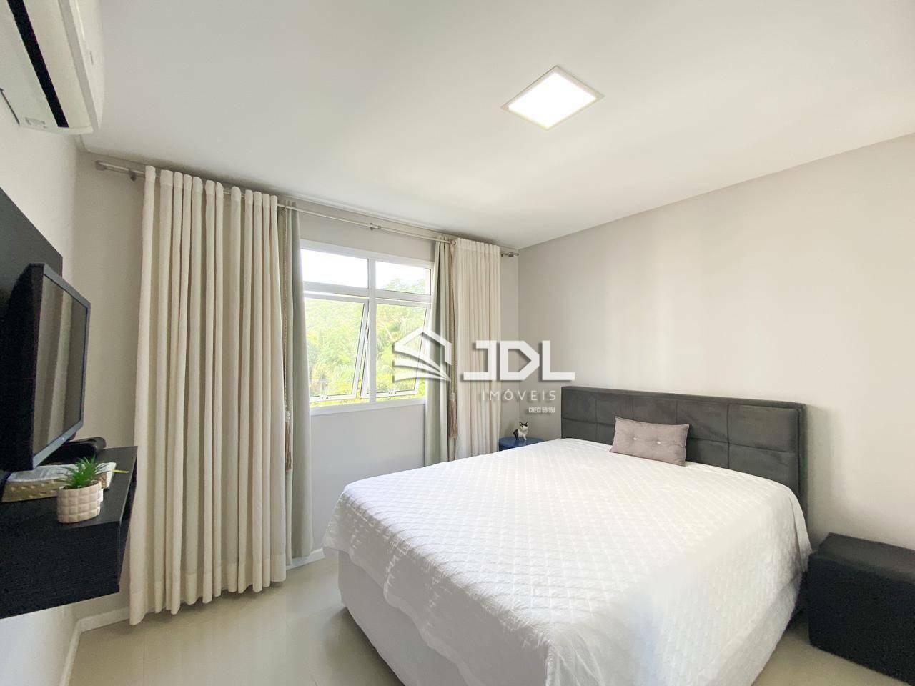 Apartamento à venda com 2 quartos, 61m² - Foto 14