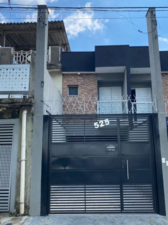 Sobrado à venda com 3 quartos, 99m² - Foto 1