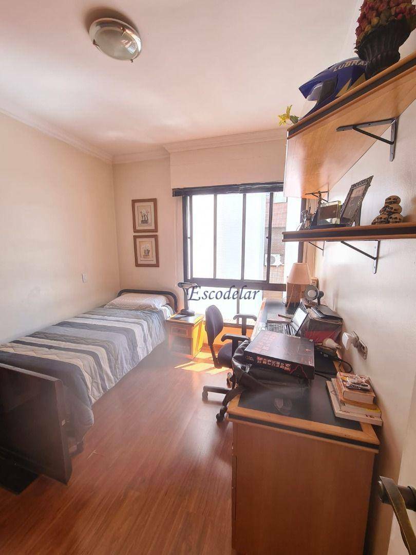 Apartamento para alugar com 3 quartos, 189m² - Foto 44