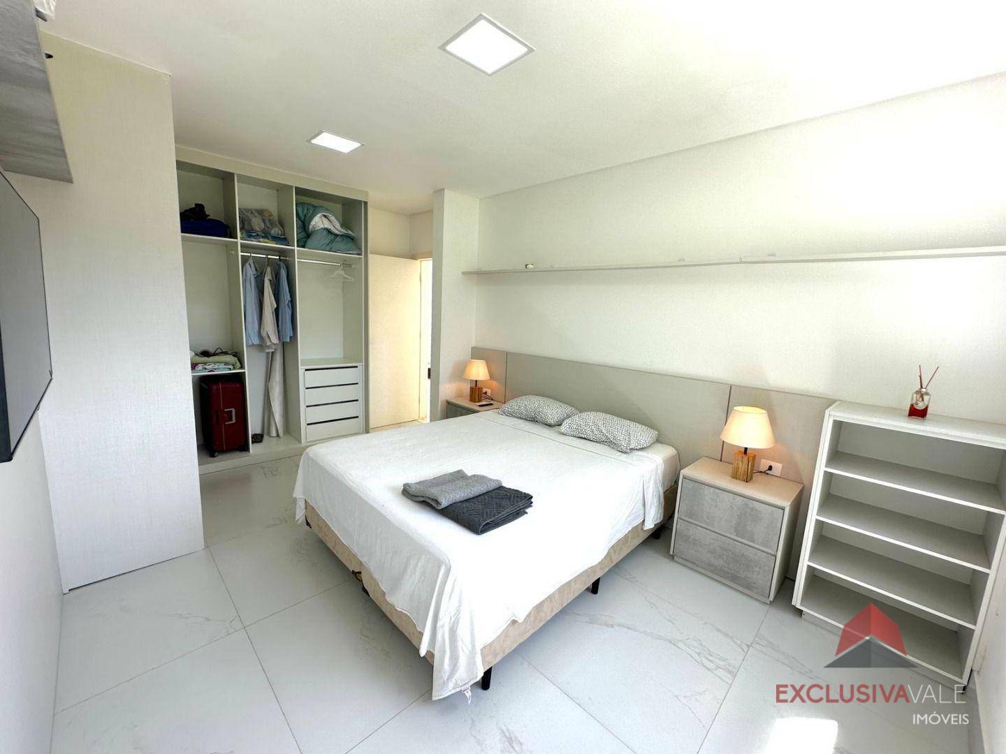 Casa de Condomínio à venda e aluguel com 4 quartos, 480m² - Foto 58