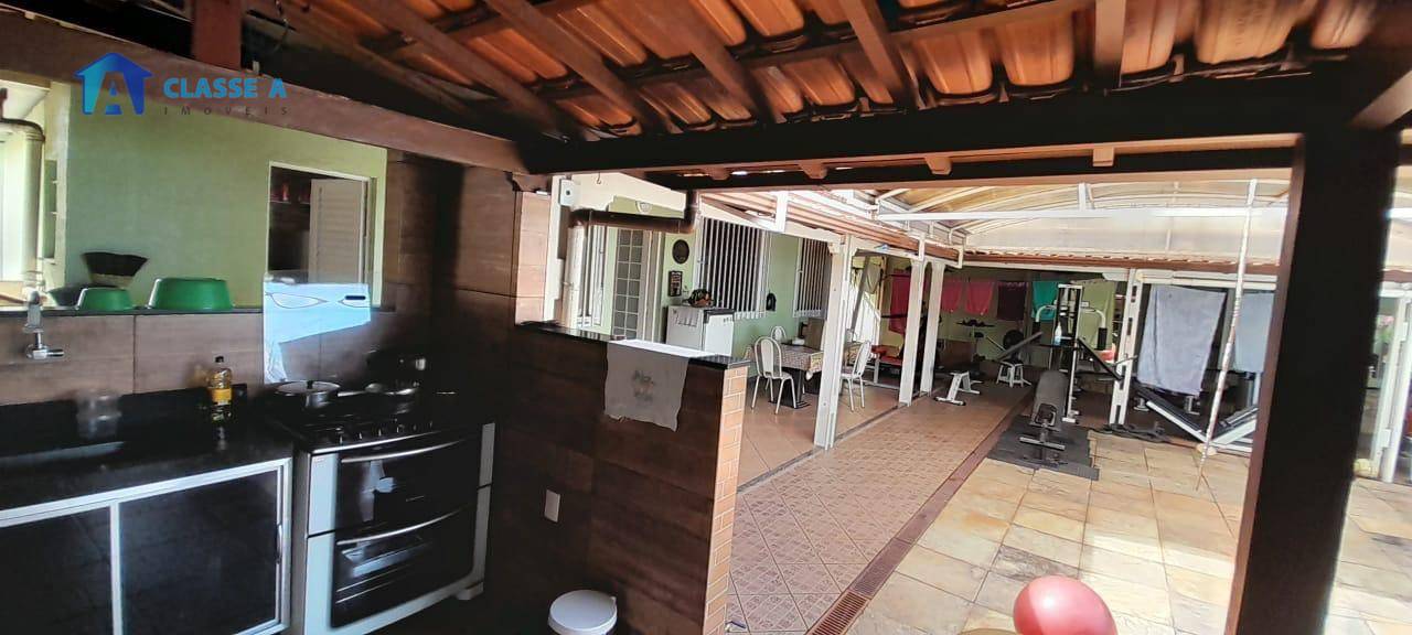 Casa à venda com 4 quartos, 338m² - Foto 37