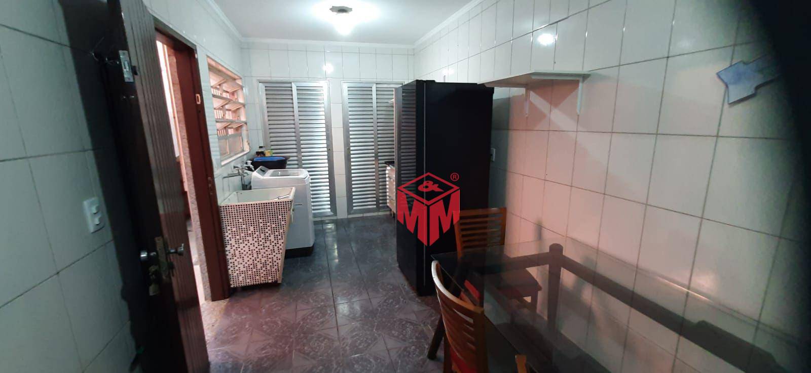 Sobrado à venda com 3 quartos, 178m² - Foto 11