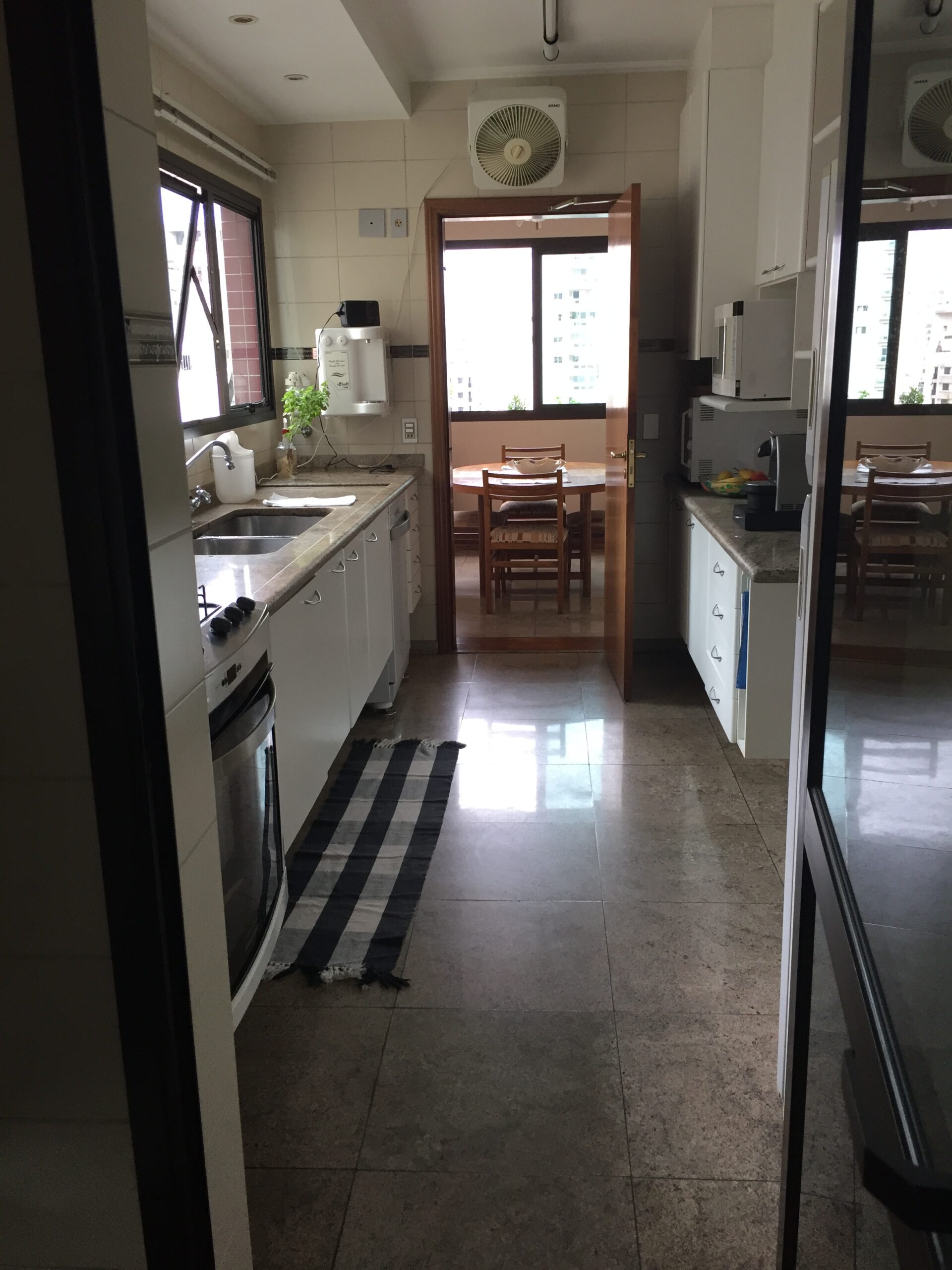 Apartamento à venda com 3 quartos, 226m² - Foto 5