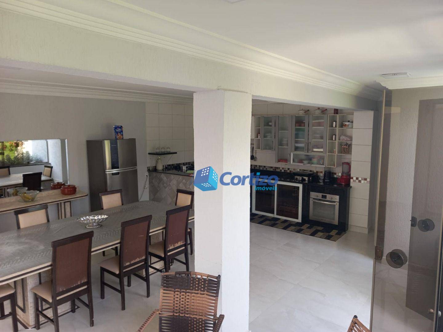 Casa à venda com 4 quartos, 460m² - Foto 6