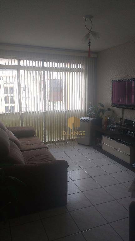 Apartamento à venda com 2 quartos, 77m² - Foto 1