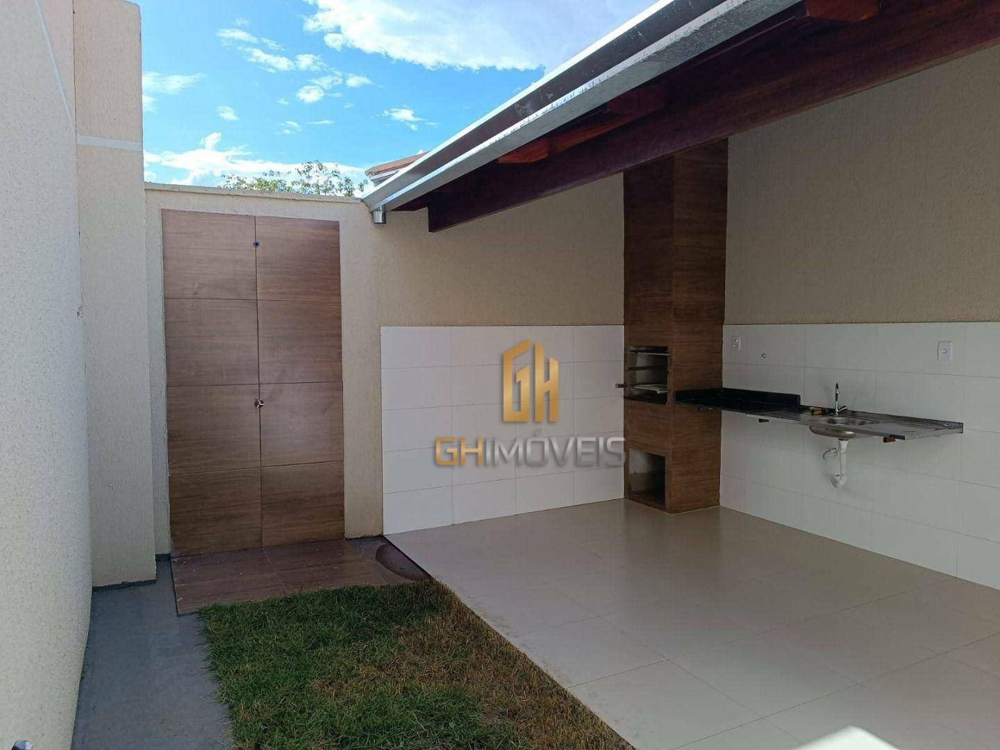 Casa à venda com 3 quartos, 90m² - Foto 2