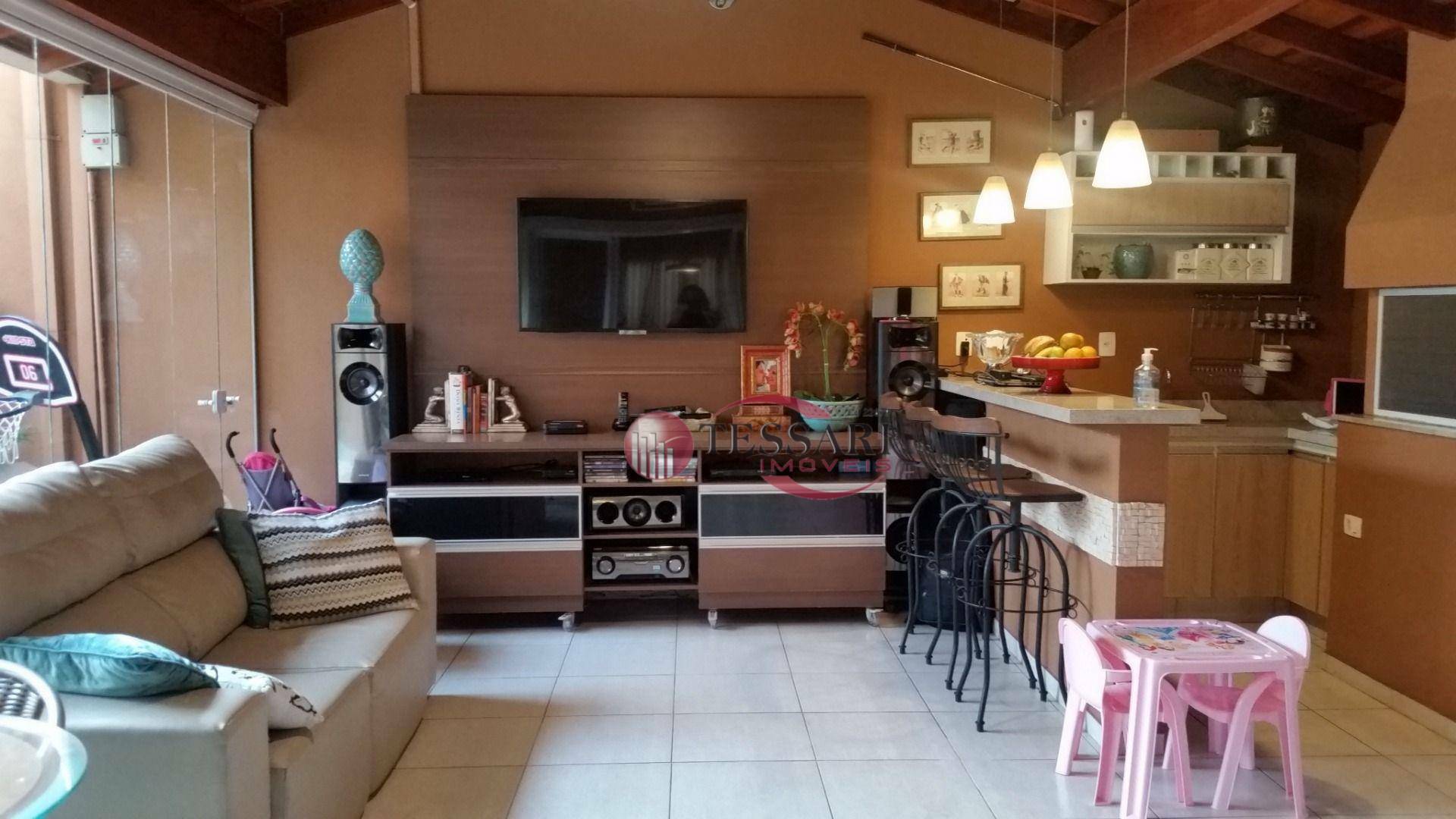 Casa à venda com 3 quartos, 170m² - Foto 6